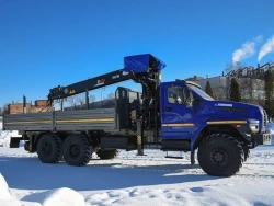 Special purpose vehicle with hydraulic loading crane of MKMA type on the basis of URAL 4320 and its modifications U0K04N-4L150
