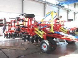 Disc-cultivator sowing complex "Agrator DK-6600"