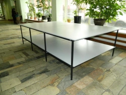Cutting table