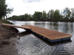 Marina pontoon