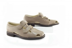 Complex orthopaedic footwear on a preserved limb and prosthetic footwear without insulated lining: shoes