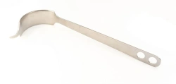 Curved retractor