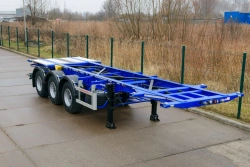 Three-axle semitrailer for transporting 20, 30 foot tank containers (model 9453-0000010-30)