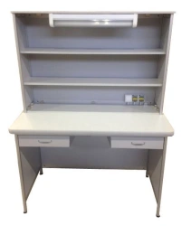 Laboratory table