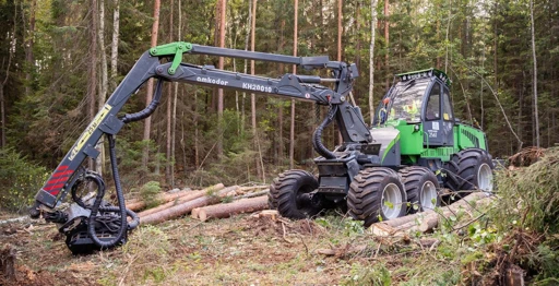 Harvester for Tree Felling and Branch Trimming Amkodor 2561