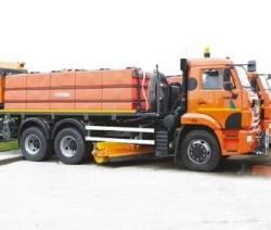 KDM-560K combined road machine (base vehicle - KAMAZ 43118-50 chassis)