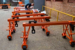 Manual gantry crane KR-2