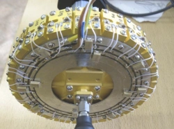 Ku wavelength range power amplifier