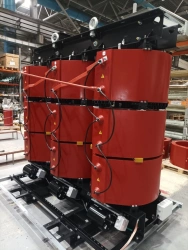 Three-phase dry-type power transformers with moulded insulation