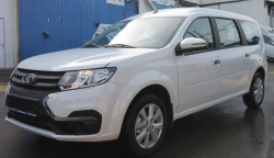 Vehicle type LRGSM1, category M1, mod. LRGS0J with manual override exclusively for driving disabled persons or with the possibil
