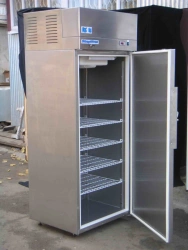 Refrigerated cabinets of SHHS-0,4 models