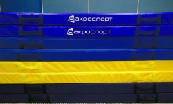 10 cm thick landing mat