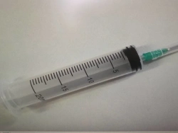 Injection syringe for single use, sterile three-detail 20B "Luer" complete with 0,8x40 injection needle