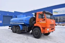 Tank truck for service water and brine solutions (ACV), UZST brand, type UZST03, modification 6621-43 on KAMAZ 43118-RS chassis.