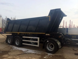 Three-axle tipper trailer AK-32