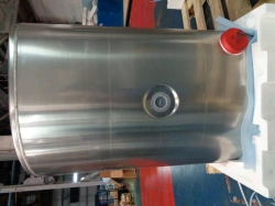 Semi-rectangular fuel tank 710 mm, 405 l
