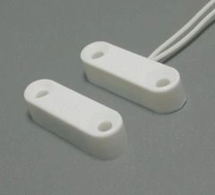 Magnetic contact point intrusion detector IO 102-16/1