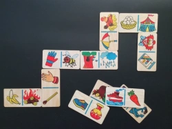 Playing material "Association dominoes"