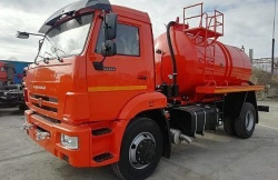 Gas condensate and oil products gathering unit 7074K4-60 on Kamaz 43253-G5 chassis.