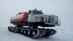 Caterpillar snowmobiler of TC model