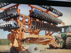 Folding disc harrow BDS-10x2P