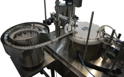Filling and capping machine "Master"