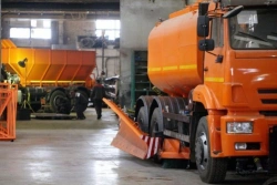 Combined road machine KDM 520001 on the basis of chassis KAMAZ-6520-49(B5)
