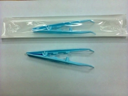 Curved polymer forceps disposable sterile 125 mm