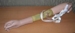 Active (traction) shoulder prosthesis