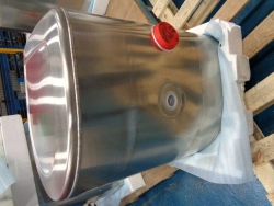 Semi-rectangular fuel tank 710 mm, 365 l