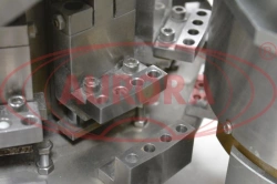 Automatic machine for filling capsules mod. ?4