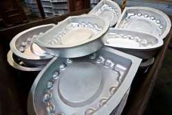 Stampings from aluminium alloy of AMG6 grade with regulated macrostructure, produced according to STU No. 1-1-277-73