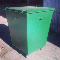 Container for solid municipal waste (MSW) collection on wheels