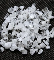 Sodium fluoride for thin layer optics