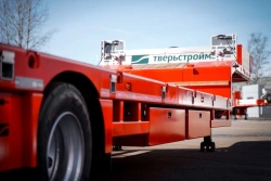 Semi-trailer Tverstroimash 993931 modification 0023 variant - platform sliding along the length with gangways and extensions