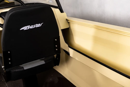 Bester 450DC Aluminum All-Welded Motorboat