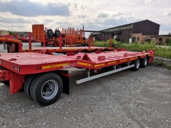 Heavy haulage trailer Politrans 84286-010. In design: metal platform with a loading platform, with a flatbed in the front of the