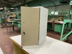 Hinged cupboard 800x800x225