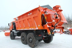 Combined road sweeping machine MKDU-11