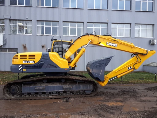 E200C Crawler Excavator with YMZ 53429 Engine - Versatile Earthmoving Equipment