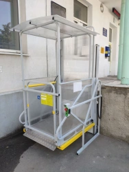 Open access platform with vertical movement for disabled people and low mobility groups of population, "Potrus" trade mark,