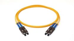 Optical cord (patch cord) single (simplex) or double (duplex) pass-through single modem with connectors ( FOPS-SX (DX)-MU/UPC-M)