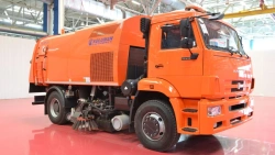 Vacuum sweeper KOLUMAN KRS 70 on KAMAZ chassis