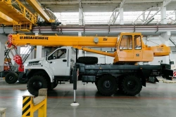 Truck crane KS-45717-4 and its modifications with the use of U7810.5 cab and its modifications manufactured by "IMZ AVTOKRAN" Lt