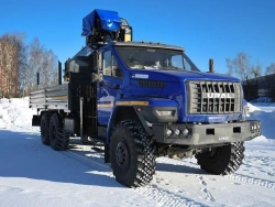 Special purpose vehicle with hydraulic loading crane of KMA type on the basis of URAL 4320 and its modifications U0K02G-4L150
