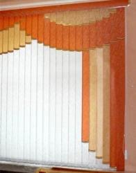 Vertical window blinds