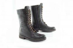 Orthopaedic footwear with complex insulated lining: boots