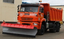 Combined road machine ED 405V3 on the basis of vehicle KAMAZ 6522-53