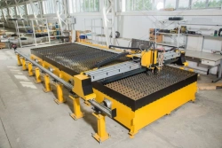 Set of SIBIR ARMPGS 2000x6000 machine set with controlled drafting table for thermal cutting.
