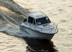 BESTER-650 fibreglass motorboat